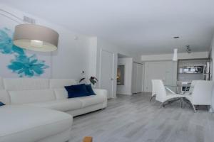 Perfect getaway beach pool and gym 2B 2B Apartments, Hollywood