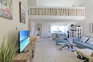 Gorgeous 2BR townhouse minutes to Lido Beach, Sarasota