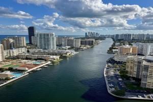 Hallandale Beach Apmt 1B 1B Beach & Pool Service Apartments, Hollywood