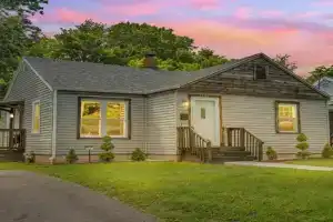 Relax and Cool near Fastnight Park Guest house, Springfield