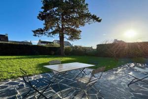 Maison 4 pièces, jardin, animaux admis - FR-1-377-98 Guest house, Carnac