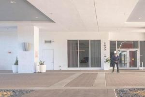 Relax in Miami 2B 2B Beach and Pool with Drinks Apartments, Hollywood