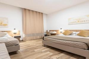 CHD Rooms, Ancona