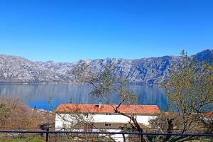 Epic BayView Apartment Kotor, Prcanj