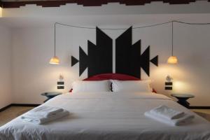 Bazaar Hotel, Tirana