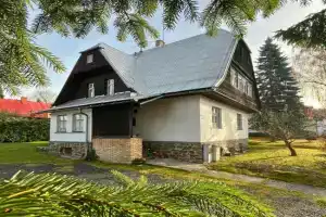 Resident Rebels Apartments, Zelezna Ruda