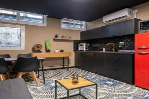 Haifa Urban 2 Room Suite סוויטת אורבנית 2 חדרים חיפה, Haifa