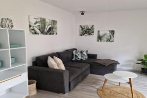 Bahnhofstr 11 Haus 2 Whg 3 Apartments, Zingst