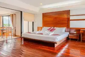 Chaweng Lake View Condotel, Bophut