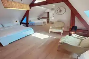 Loft Apartments, Mons