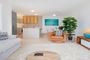 The Novocastrian - Classic Charm by Beach Apartments, Newcastle