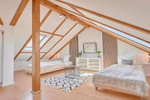 BackHome - MAISIONETTE - Parkplatz - Fantastische Schlosslage - SmartTV - Waschmaschine - Netflix - 70qm - 24h Checkin- Apartment 5, Ludwigsburg