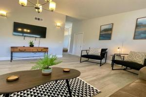 Nottingham House near Southeastern University, Lakeland