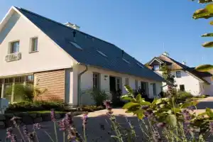 Holiday home in with swimming pool, Kolpinsee