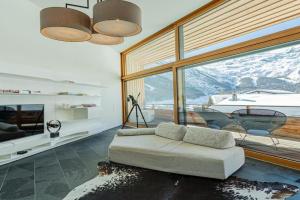 Luxury Panorama Apartment Tola, Saas Fee