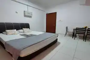 Alam Sanjung Stop Centre Apartments, Petaling Jaya