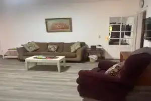 Abdoun apartment with a garden, Amman