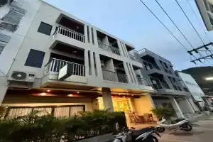 Sumaka Hotel Karon, Kata