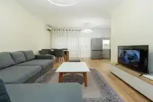 IZZY Apartments, Tirana