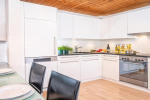 Familienunterkunft Schweizerhof 414 - Apartments, Lenzerheide