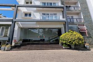 Luxury Urban Living 3BR 360Rooftop Pool & Gym Apartments, Negombo