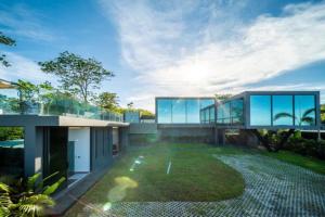 Villa Onyx, Choengmon