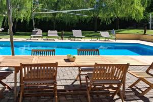Holiday Home Villa Salici, pool & garden, Colico