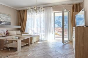 Boka Side Apartment, Orahovac