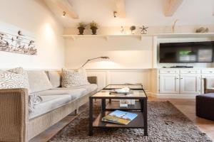 Haus Sonnenstrahl, Strandhaus Apartments, Westerland