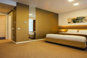 West Hotel Ataman, Batumi