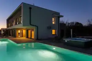 Villa Sunrise Bay, Krnica