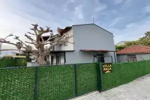 Villa PALA, Kiris