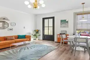 Old Spanish House Suite A Downtown Retreat, Biloxi