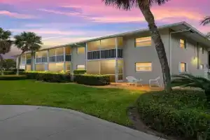 Coastal Paradise Apartments, Naples