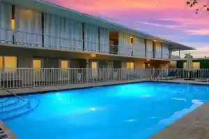 Downtown Starfish Apartments, Naples