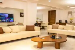 Little Hideaway, Shared Apartment 20 minutes from Airport, Dar es Salaam