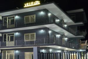 Villa E & M, Vlore