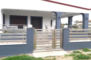 Nea Vrasna Sun House, Nea Vrasna