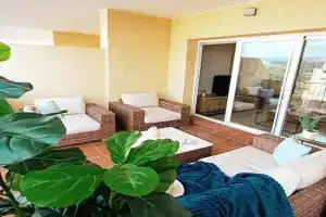 Apartamento amplio, cómodo y familiar en Duquesa Hills, Manilva