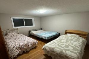 Affordable Family Room for 4 People-24Hrs Checkin-Next To Downtown,Airport, Kitchener