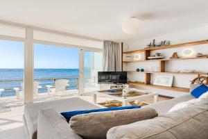 Symphony Medano by Welcome Tenerife Guest house, El Medano