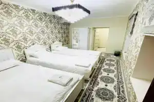 Guesthouse Anora 1, Three minutes walk from Shah-i-Zinda Ensemble, Samarkand