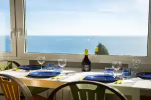 Breathaway Seaview Apartment near, Sanremo