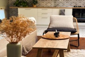 Maison Mezzanotte Mansarda Chic in Centro con Parcheggio Privato Apartments, Ravenna