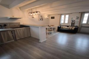 L'ESCAPADE n17 Apartments, St. Maries-de-la-Mer