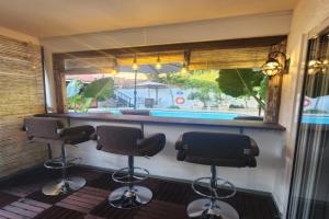 Cozy Apt near Beach with Fine Cuisine & Pool TRR4 Mini-hotel, Pointe aux Canonniers