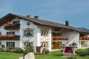 Gästehaus Isartal Apartments, Krun