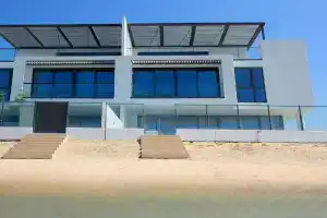 Silk Valley - 4B near Al Hamriyah | private beach access Villa, Umm Al Quwain City