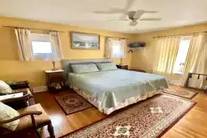 Two bedrooms unit with jacuzzi, Niagara Falls