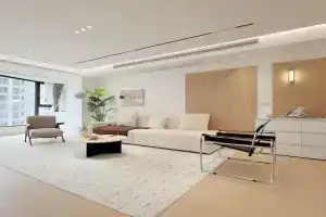 Pure Home-Near the Bund enjoys the beautiful scenery of the Bund 3-bedhome close to Yuyuan Garden Huaihai Road and Nanjing Road Pedestrian Street Apartments, Shanghai